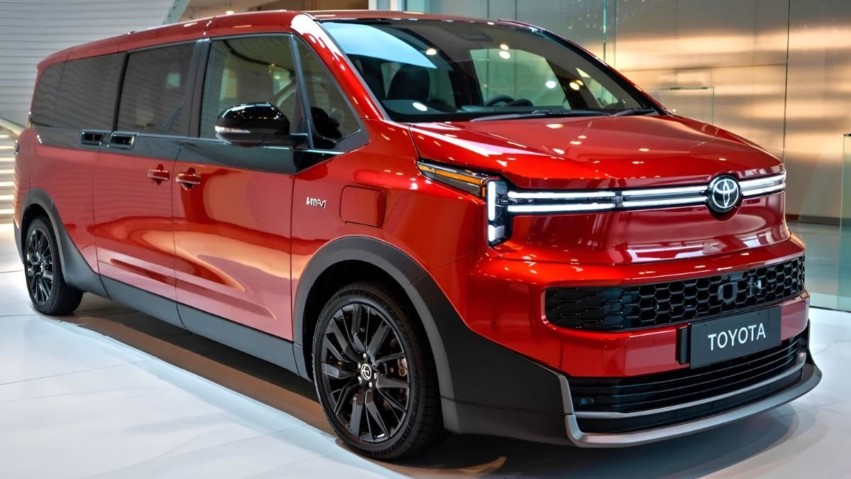 Toyota Sienna 2025, Toyota hybrid minivan, Toyota Sienna launch, Toyota family car, Toyota Sienna features, Toyota Sienna interior, Toyota Sienna hybrid powertrain, Toyota Sienna design, Toyota Sienna comfort, Toyota Sienna infotainment,